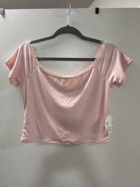 Women’s Light Pink Scoop-Neck Crop Top with Lace Trim